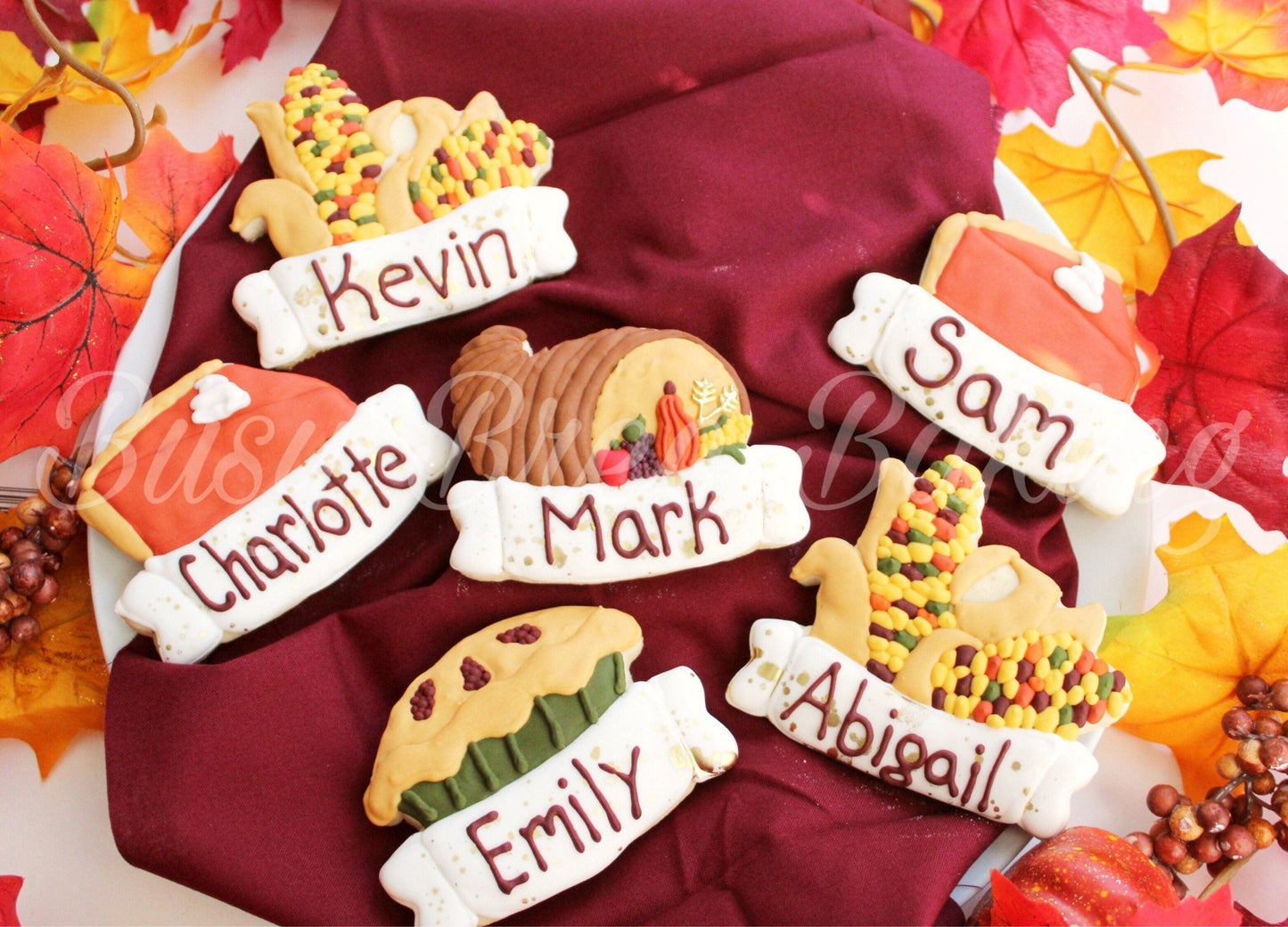 Busy Bree Baking Fall Plaques - Periwinkles Cutters