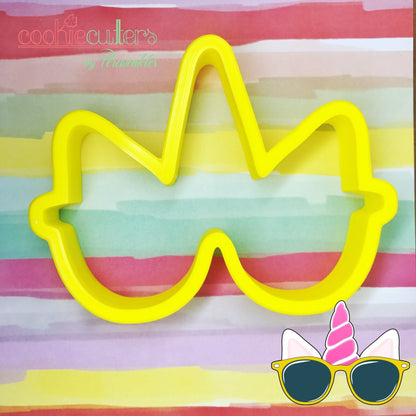 Flowers Sunglasses Cookie Cutter - Periwinkles Cutters