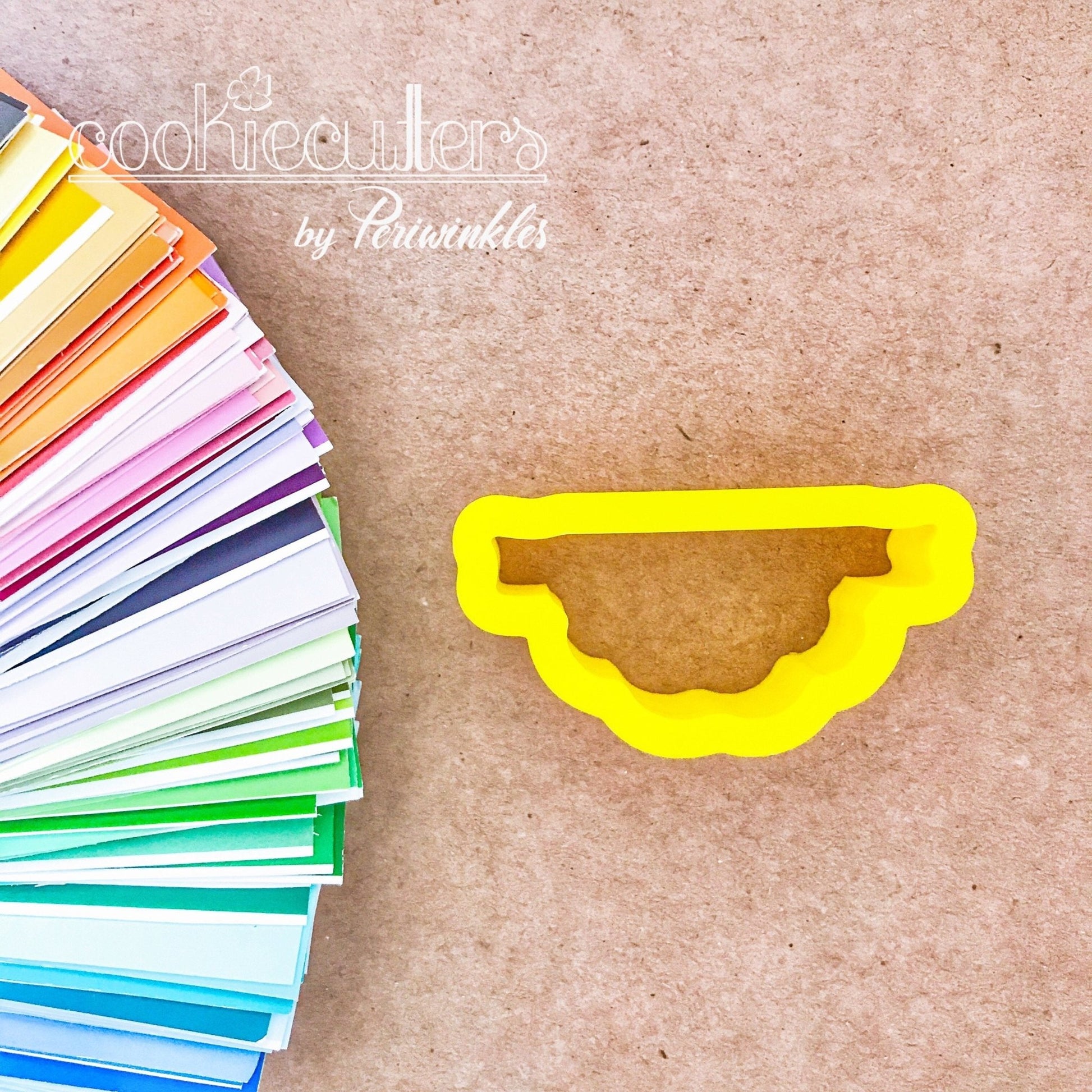 Round Flag Banner Cookie Cutter - Periwinkles Cutters